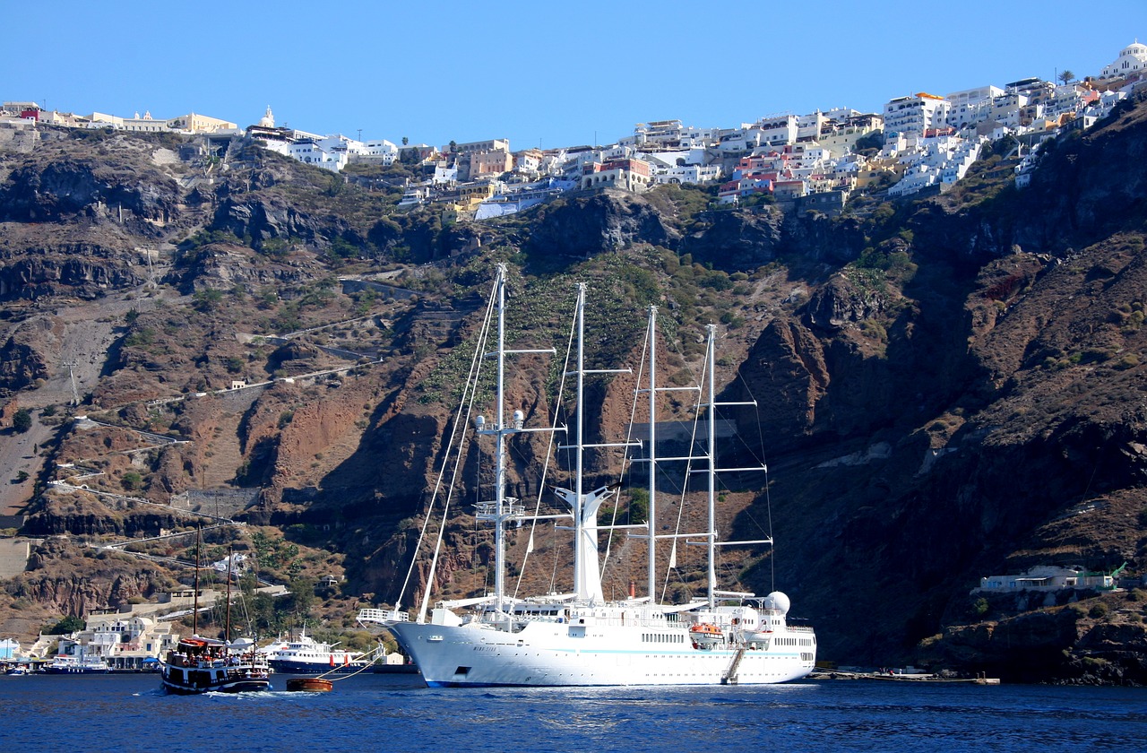 Wind Sporit Santorini szigetén, top 10 látnivaló