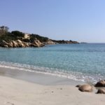 Tengerpart Szardínia szigetén a Costa Smeralda vagyis Smaragd Parton