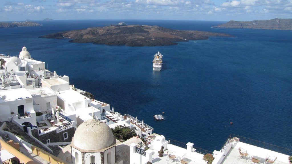 Santorini hajóval