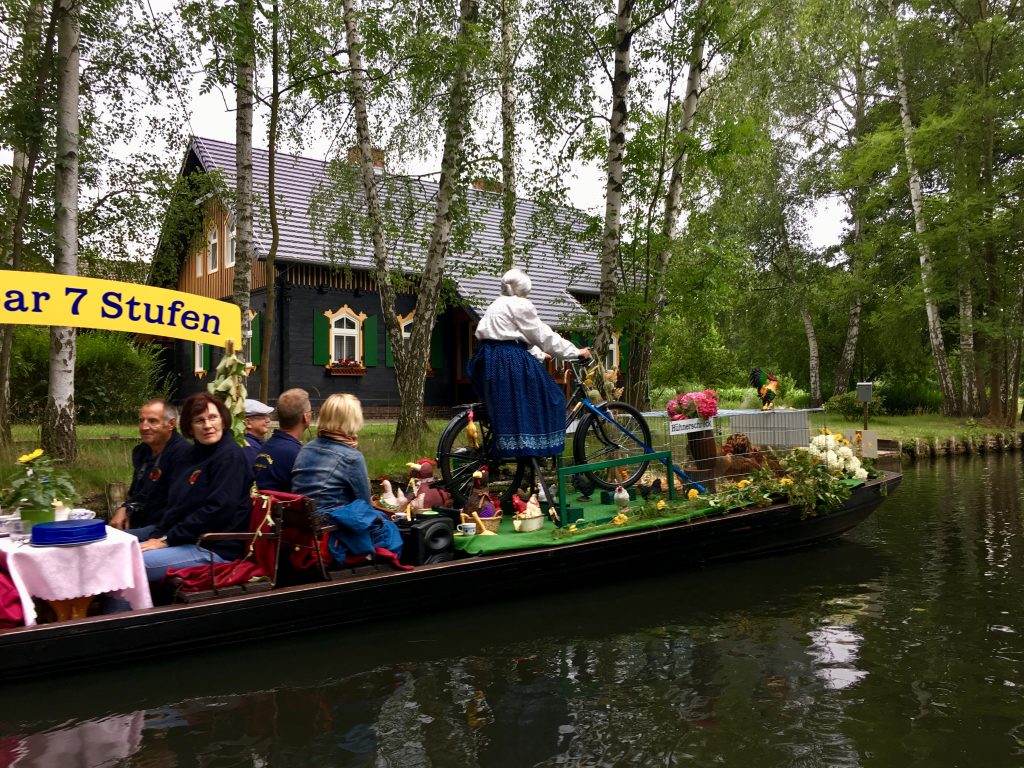 Spreewald - helyi csirkések felvonulása