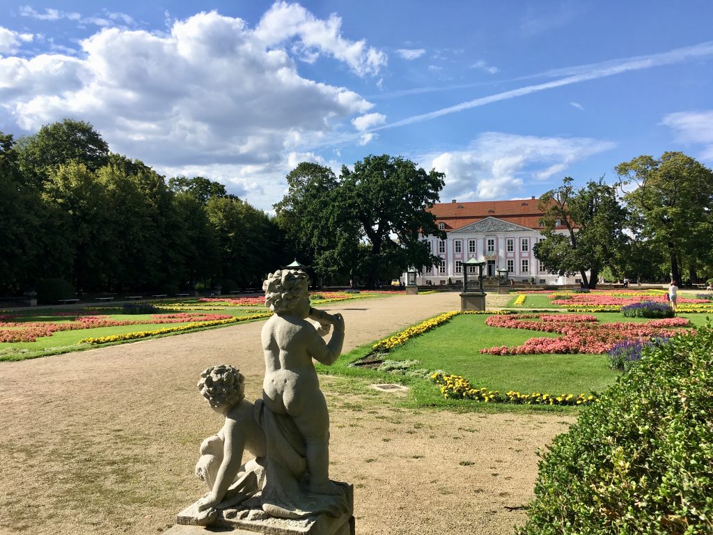 friedrichsfelde palota gyönyörű kertje