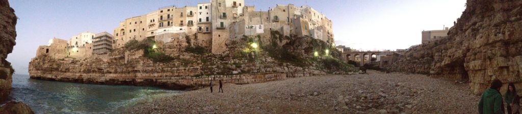 Polignano a Mare híres strandja