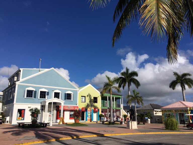 St. Martin / St Maarten / Szent Márton szigete