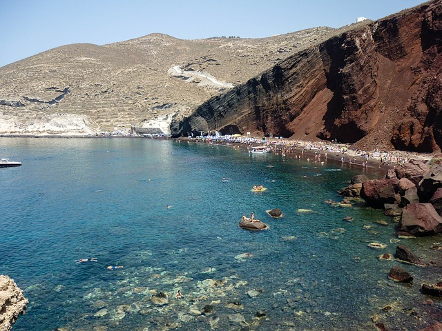 Santorini látnivalók - Red Beach 