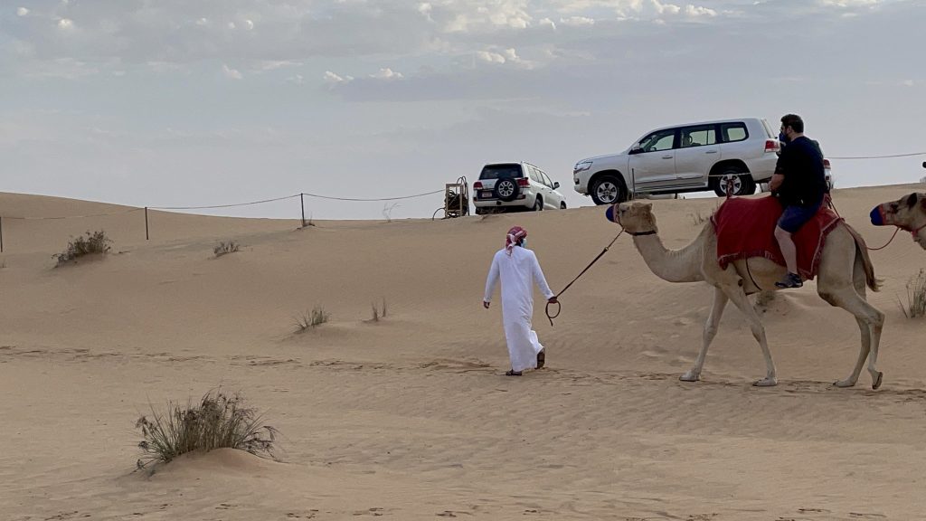 tevegelés a sivatagban - Dubai látnivalók