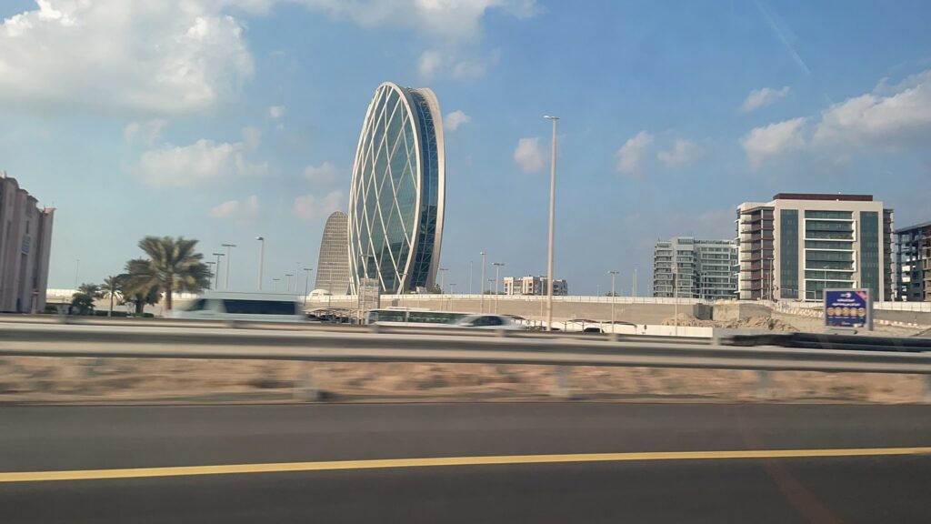 PÁr nap Abu Dhabiban